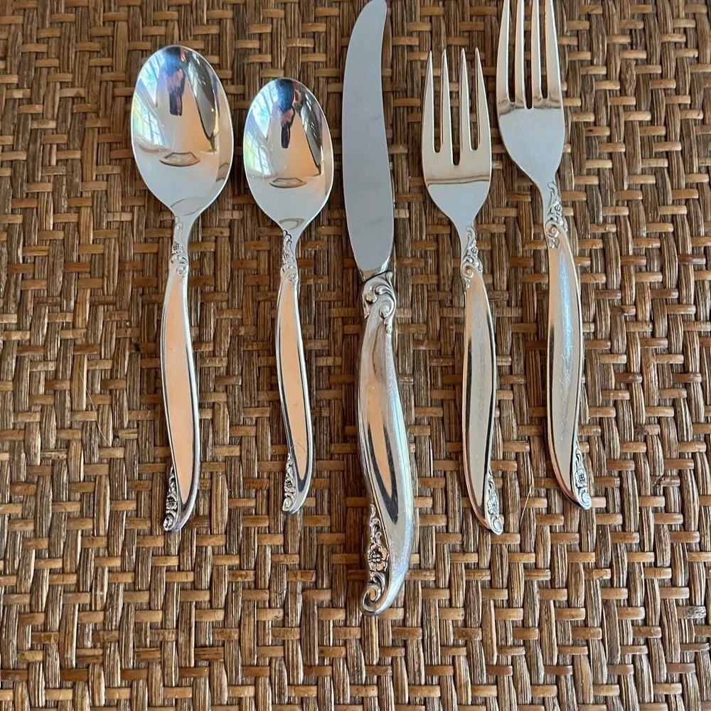 Leilani Silver-plated Silverware - Vintage 1847 Rogers Bros, One Place Setting